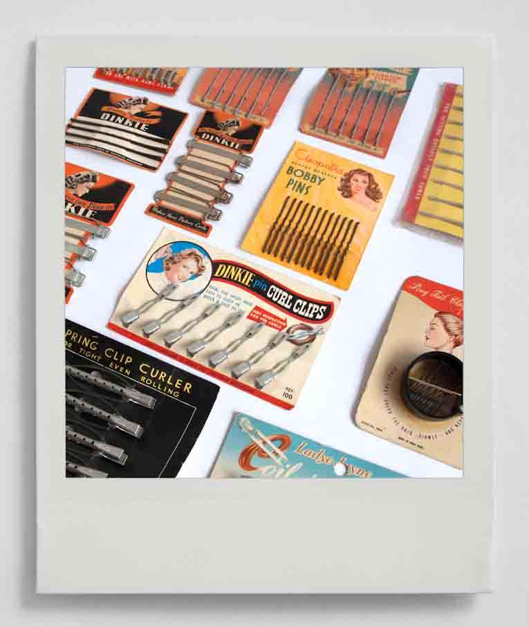 LOT OF VINTAGE HAIR CLIPS x 12