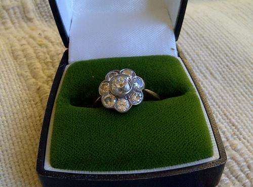 9ct Gold flower diamonds - over 100 years old