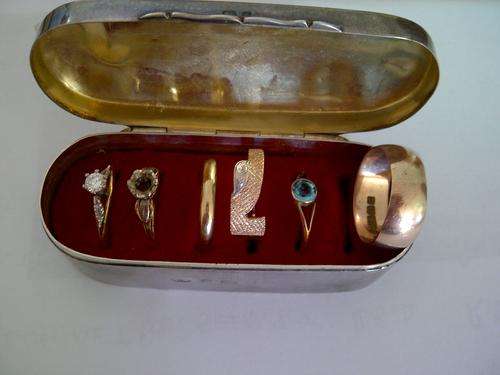 6x Gold ring set