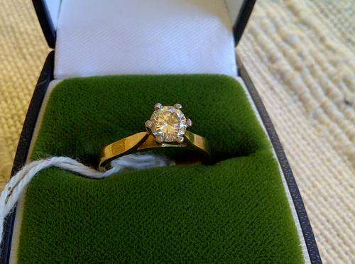 18ct Gold 1x 0.36ct diamond ring