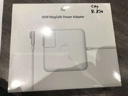 Original Apple MacBook -  Charger / Adapter - 85 Watts Magsafe  Power Adapter