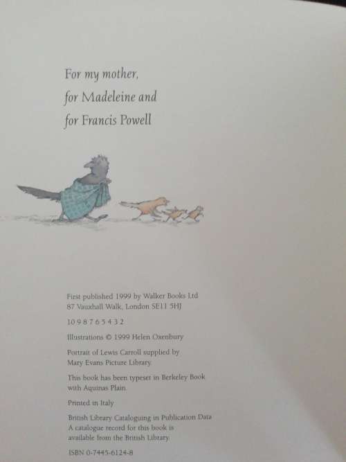 Alice`s Adventures in Wonderland - Lewis Carroll (Ilustrated by Helen Oxenbury)