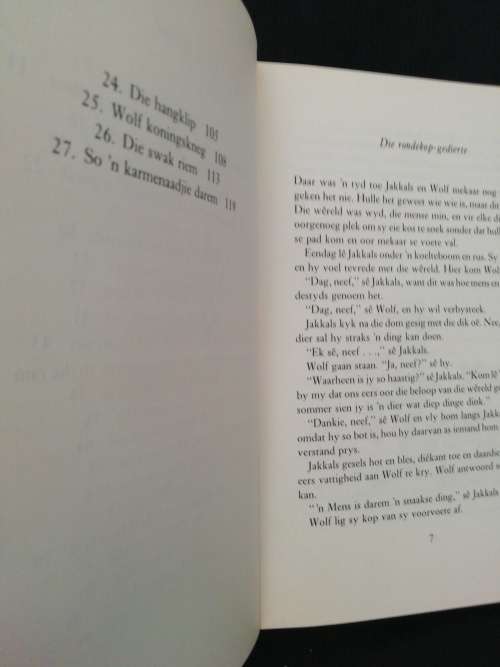 Jakkalsdraf en Wolwedans / Pieter W Grobbelaar