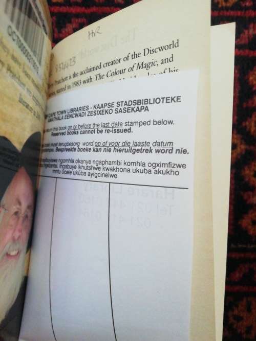 Unseen Academicals / Terry Pratchett