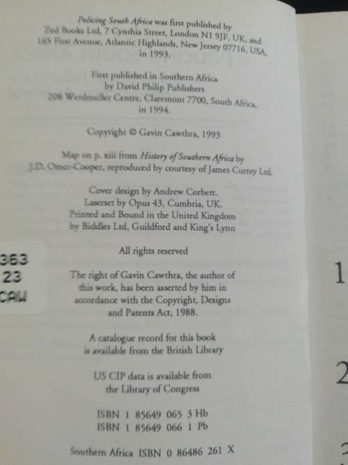 POLICING SOUTH AFRICA / GAVIN CAWTHRA