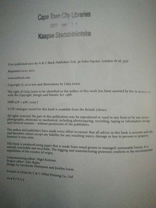 The Illustrated Guide to Chickens: How to Choose Them, How to Keep Them / Celia Lewis