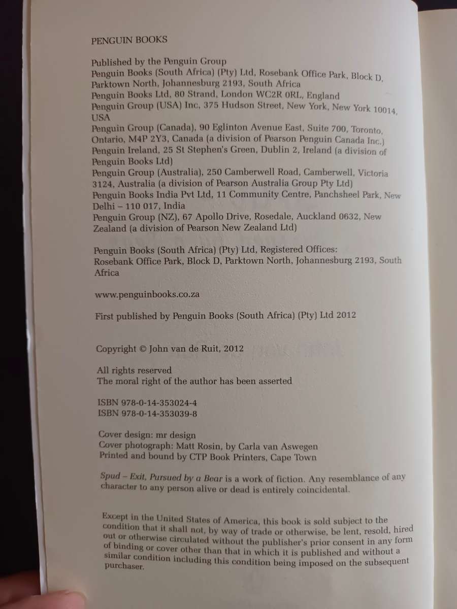 Spud-Exit, Pursued by a Bear / John van de Ruit