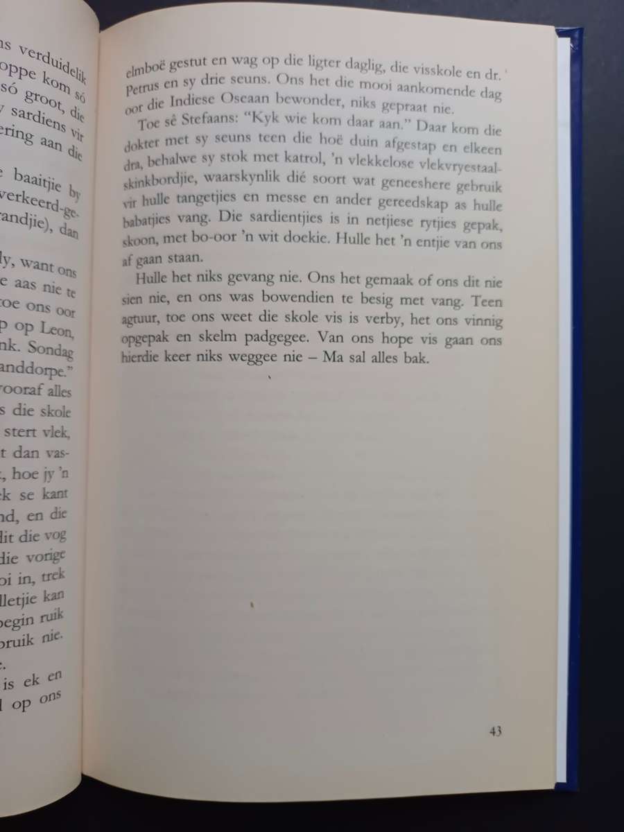 Identikit / T. T. Cloete