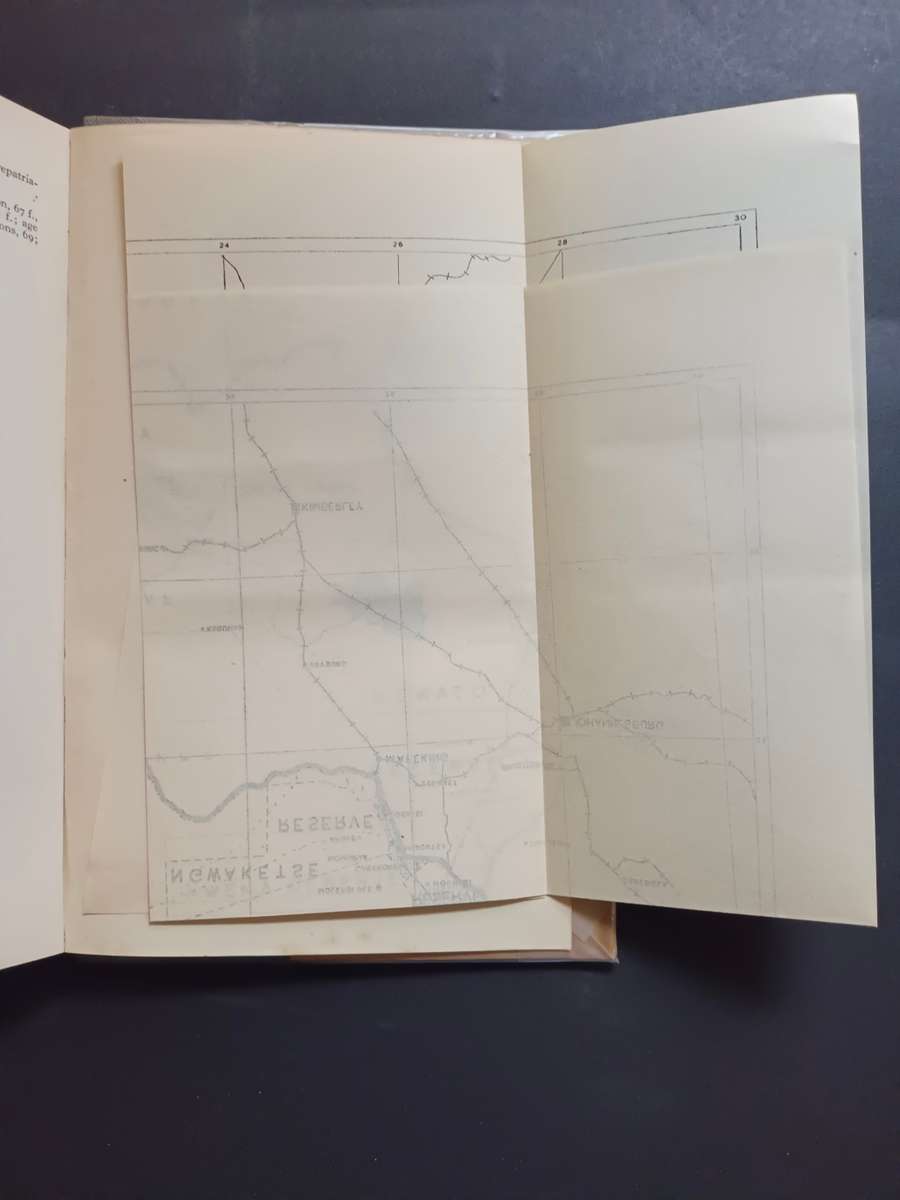 Migrant Labour and Tribal Life : A study of Conditions in the Bechuanaland Protectorate/ Schapera, I