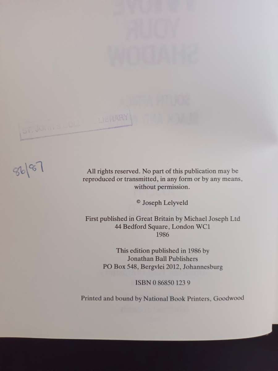 MOVE YOUR SHADOW: South Africa Black and White / Joseph Lelyveld