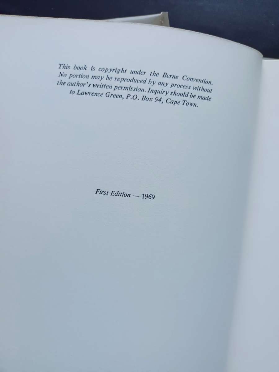 Harbours of Memory / Lawrence G. Green