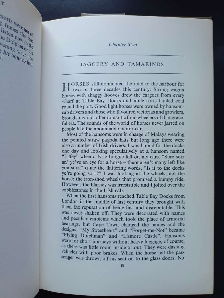 Harbours of Memory / Lawrence G. Green