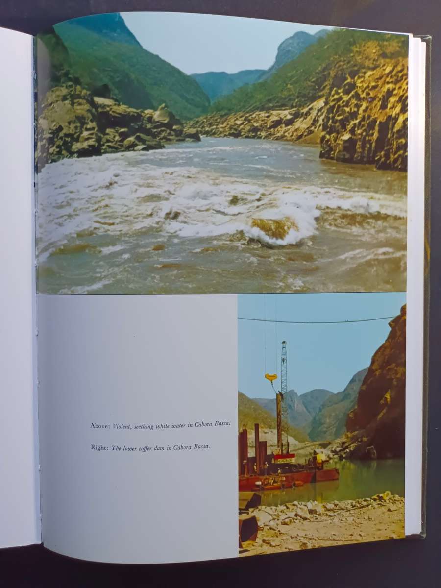 ZAMBEZI ODYSSEY / S. J. Edwards