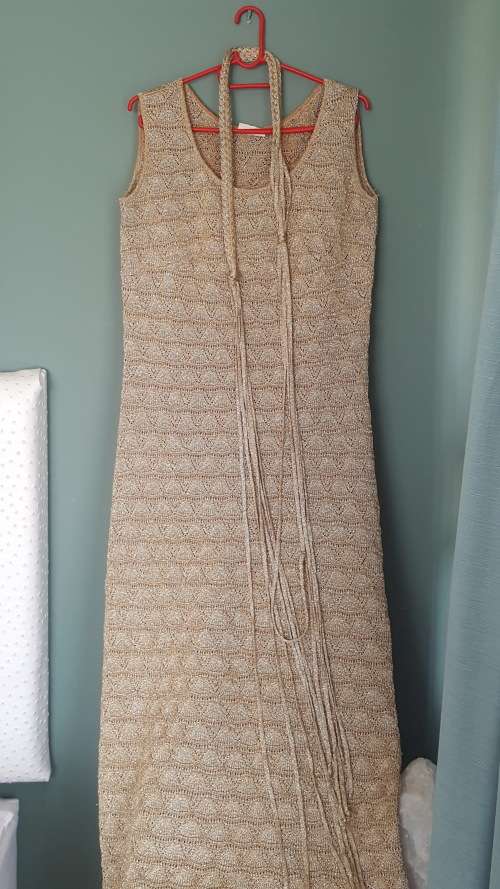 gorgeous knitted gold dress