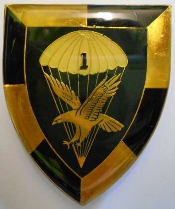 1 Parachute Battalion Shoulder Flash (Gold Type) Pins Intact Dinnes 4351