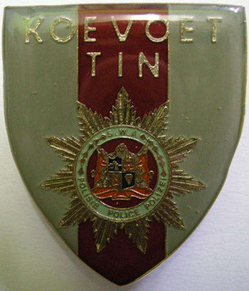 Koevoet Tin Shoulder Flash Pins Intact