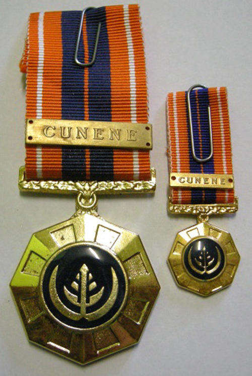 Full Size Pro Patria Medal Numbered at Back & Miniature w/ Cunene Bars In Box