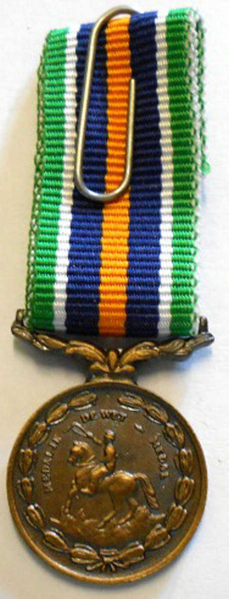 Miniature De Wet Medal Thin Type