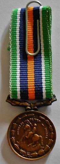 Miniature De Wet Medal Thick Type