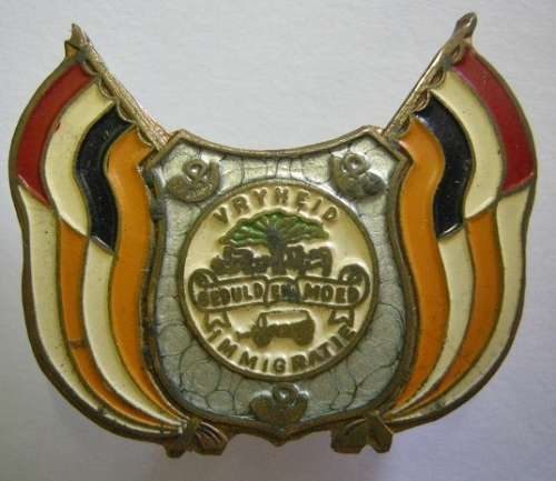 Orange Free State Vryheid Geduld En Moed Immigratie Buttonhole Badge 34mm x 29mm