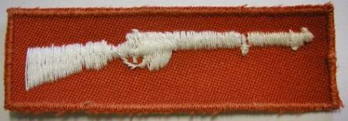 Army Cadet Marksman Badge Embroidered on Material Dinnes 2167