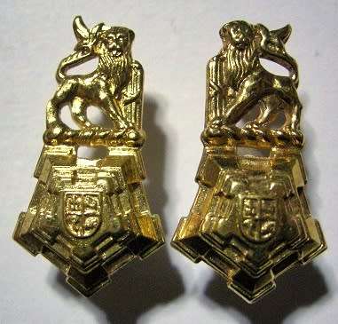 SA Staff Corps Gilding Metal Mess Dress Collar Badges Pair Dinnes 330 & 331