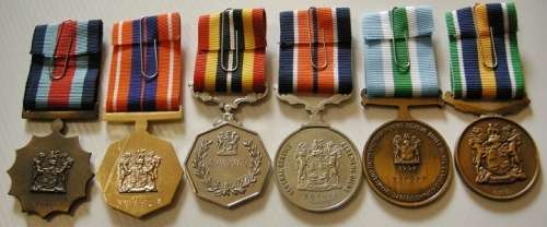 Full Size Medal Set of Six with Full Size Cunene Bar