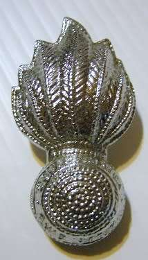 Artillery Chromed Beret / Collar Badge Only One Pin