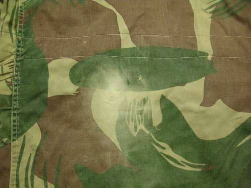 Rhodesian Camo Bush Jacket Note Hole (50x55mm) @ Back & Condition Size 53cm Armpit to Armpit