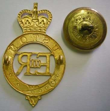 Rhodesia and Nyasaland Customs Gilding Metal Cap Badge 60mm x 35mm and Buton 25mm