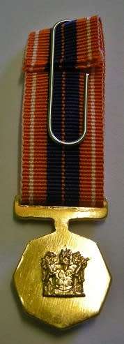 Miniature Pro Patria Medal w/ Miniature Cunene Bar