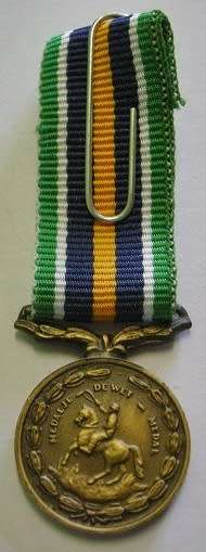Miniature De Wet Medal Thick Type