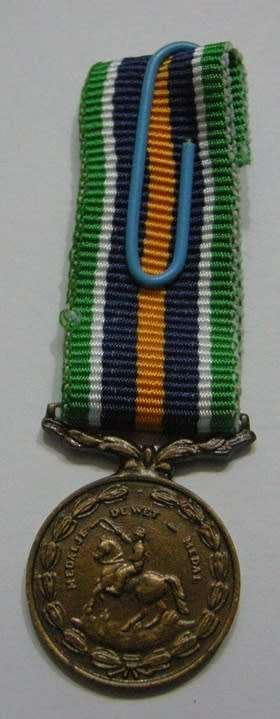 Miniature De Wet Medal Thin Type