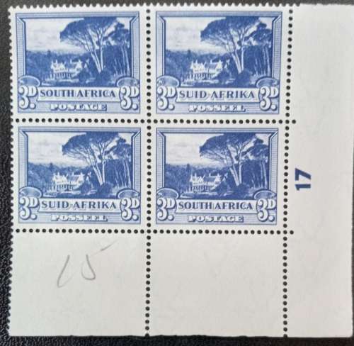 1947 Union of South Africa plate 17 block of 4 x 3d blackish blue. Catalogue R3200
