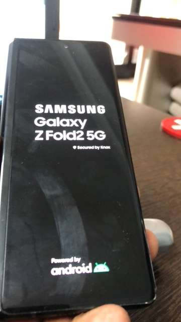 Samsung Galaxy Z Fold2 5G *read*