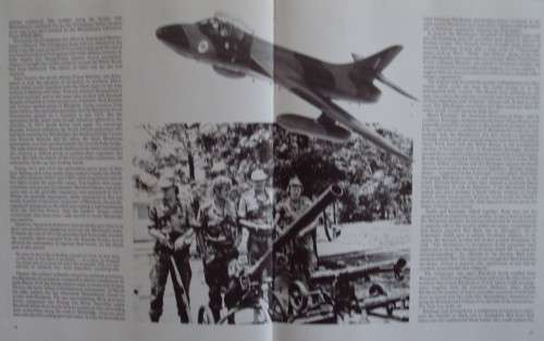 Contact II The Struggle for Peace: A Pictorial Account of the Rhodesian War - Paul Moorcraft