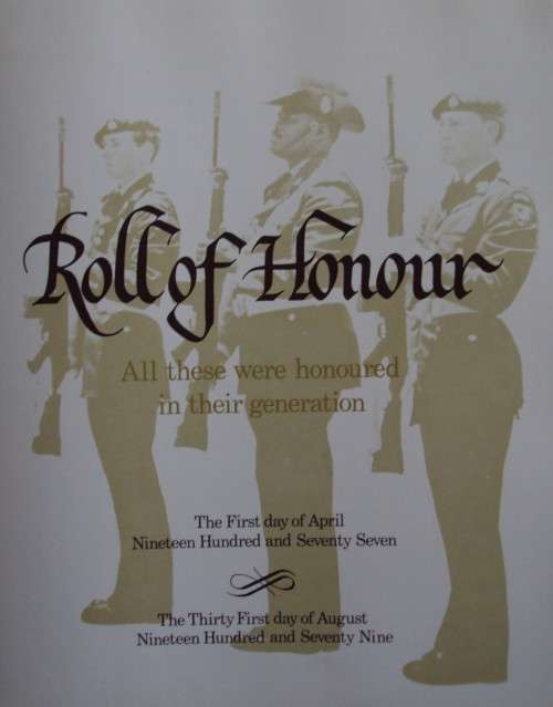 Contact II The Struggle for Peace: A Pictorial Account of the Rhodesian War - Paul Moorcraft