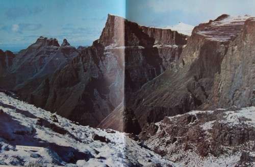 Barrier of Sprears Drama of the Drakensberg R O Pearse