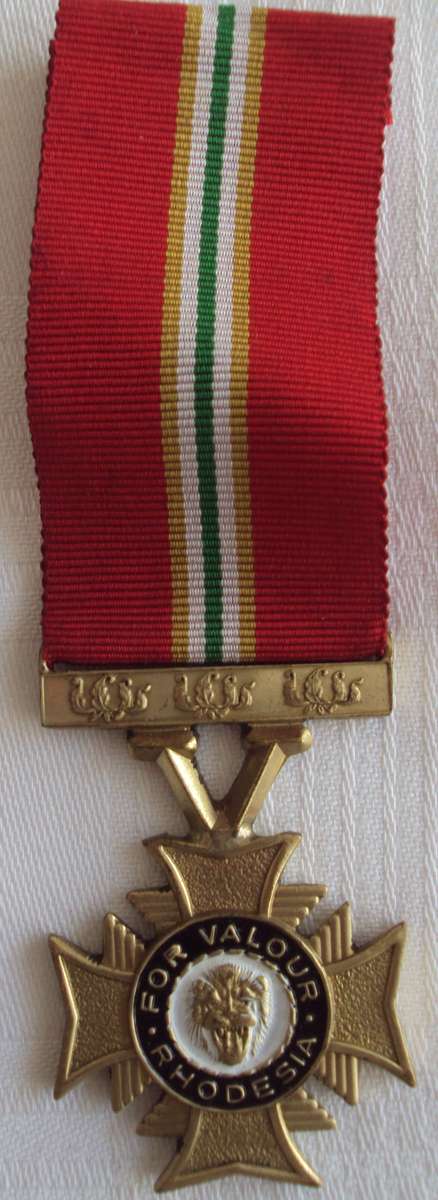 Rhodesian Medal The Grand Cross of Valour GCV Collectors Medal -  Livingstone Mint  Additional Infor