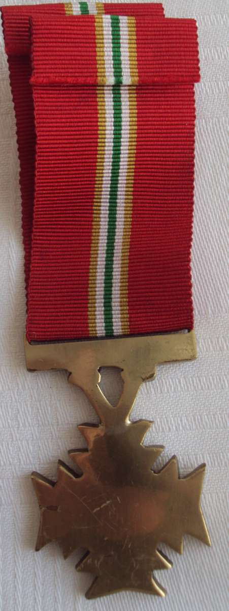Rhodesian Medal The Grand Cross of Valour GCV Collectors Medal -  Livingstone Mint  Additional Infor