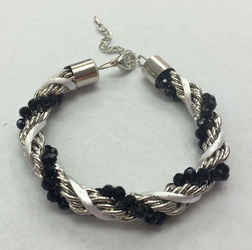 New Arrival R199 Fashion Bracelet -- Auction starting from R1