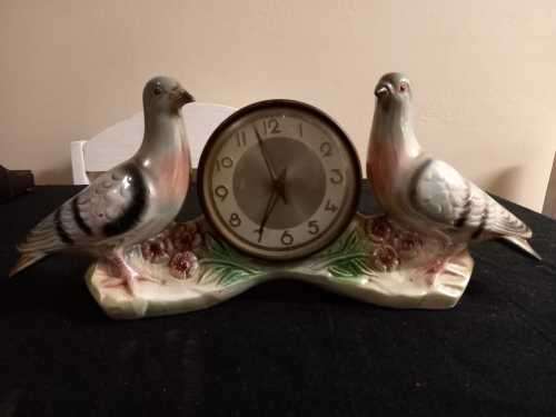 Vintage Pigeon clock
