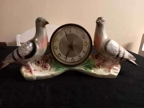 Vintage Pigeon clock