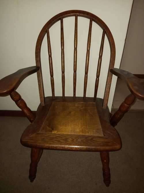 Vintage solid oak chair in excellent condition