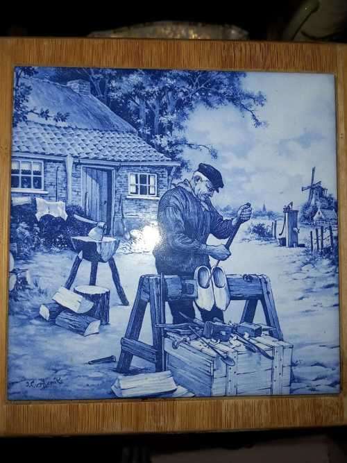 Vintage wall paintings in excellent condition