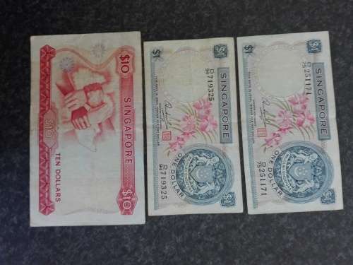 Singapore note