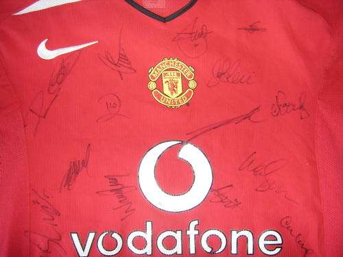 WOW Manchester United squad signed Football / Soccer Shirt