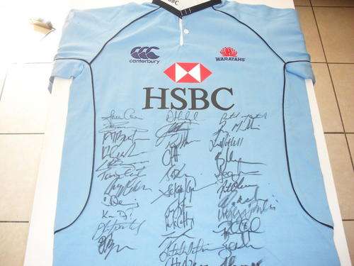 HSBC Waratahs 2010/2011 WHOLE  rugby squad signed shirt! 100% authentic!! CRAZY