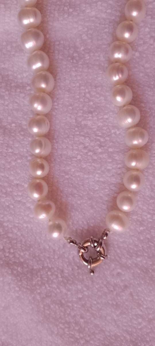 White Freshwater Pearl Necklace with Spring Clasp