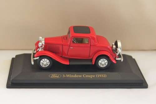 Road Signature Collection Ford 3 - Window Coupe (1932)